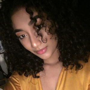 Meet your Posher, Catherine